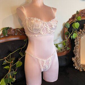 Vintage Bridal Ruffle Lace Bra & Panty 2 Piece Set Underwire Size L White